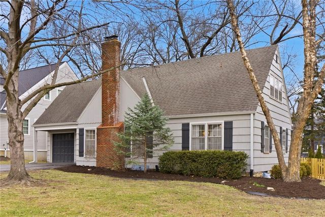 5206 W 70th Street, Prairie Village, KS 66208