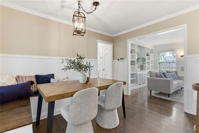 5206 W 70th Street, Prairie Village, KS 66208