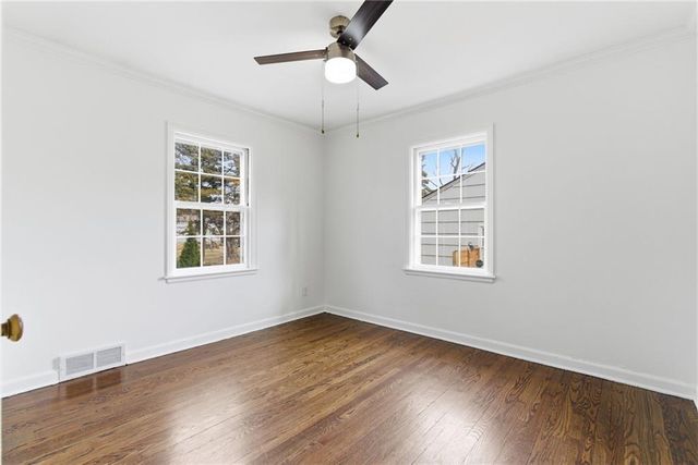 5206 W 70th Street, Prairie Village, KS 66208