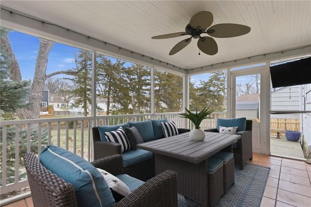 5206 W 70th Street, Prairie Village, KS 66208