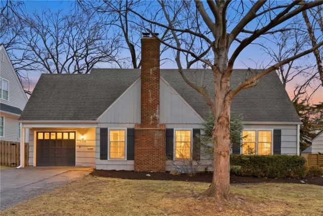 5206 W 70th Street, Prairie Village, KS 66208