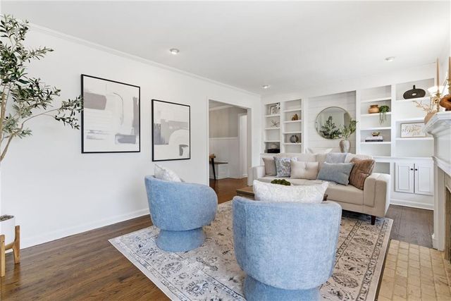 5206 W 70th Street, Prairie Village, KS 66208