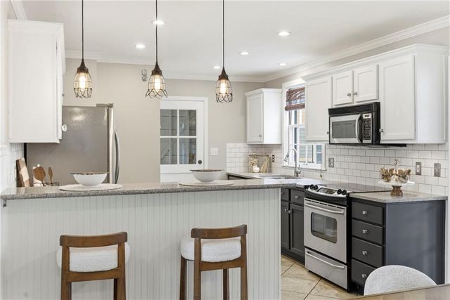 5206 W 70th Street, Prairie Village, KS 66208