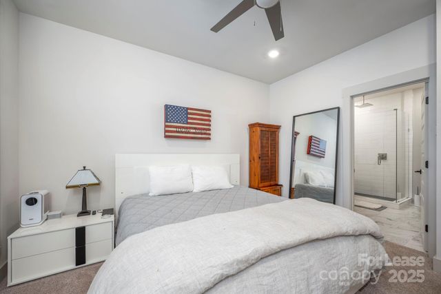 1033 Wesley Terrace Avenue, Charlotte, NC 28208