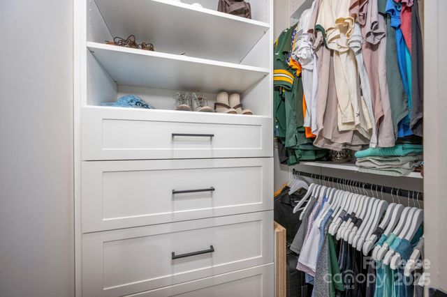 1033 Wesley Terrace Avenue, Charlotte, NC 28208