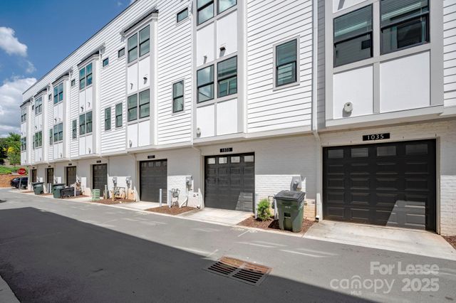 1033 Wesley Terrace Avenue, Charlotte, NC 28208