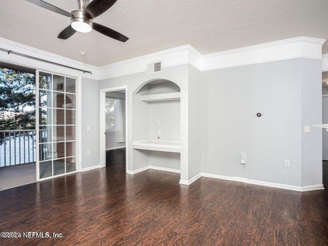 8550 TOUCHTON Road 1126, Jacksonville, FL 32216