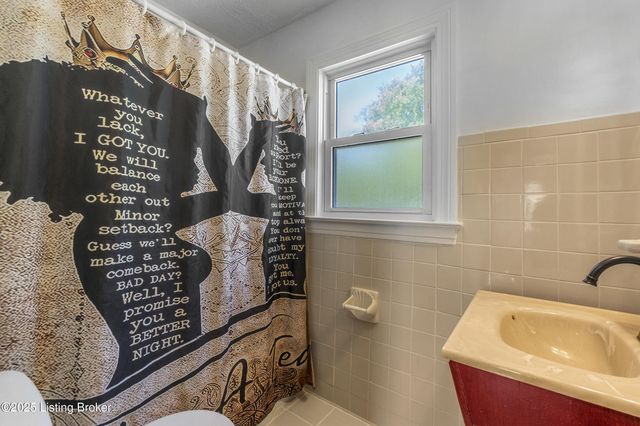 3238 Taylor Blvd, Louisville, KY 40215