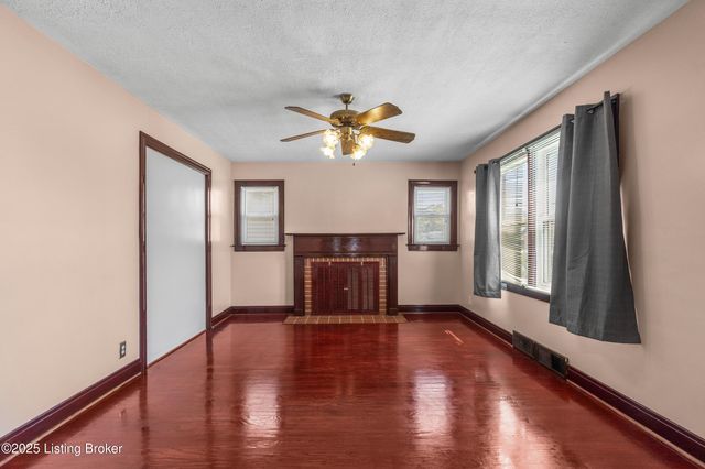 3238 Taylor Blvd, Louisville, KY 40215