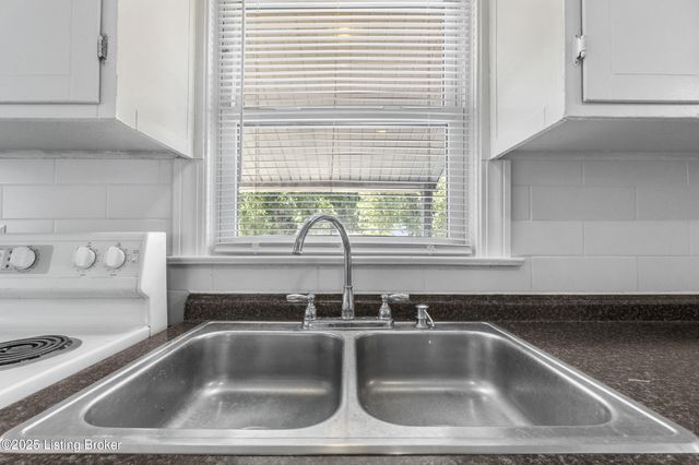 3238 Taylor Blvd, Louisville, KY 40215