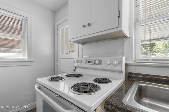 3238 Taylor Blvd, Louisville, KY 40215