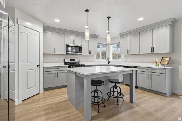 478 N WOODLAND RD, Saratoga Springs, UT 84045