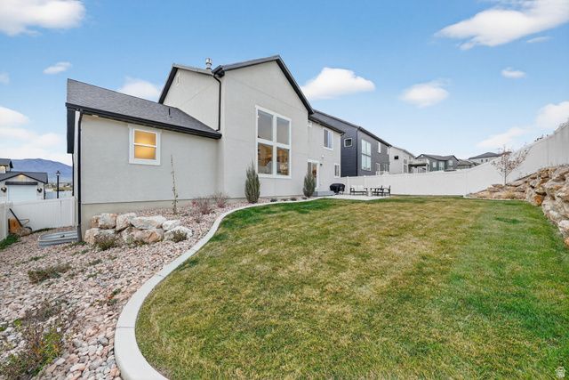 478 N WOODLAND RD, Saratoga Springs, UT 84045
