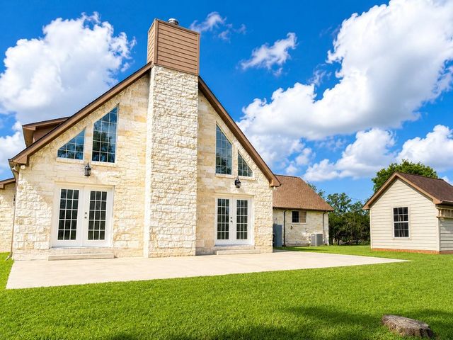 228 Fawn Trail, Lake Jackson, TX 77566