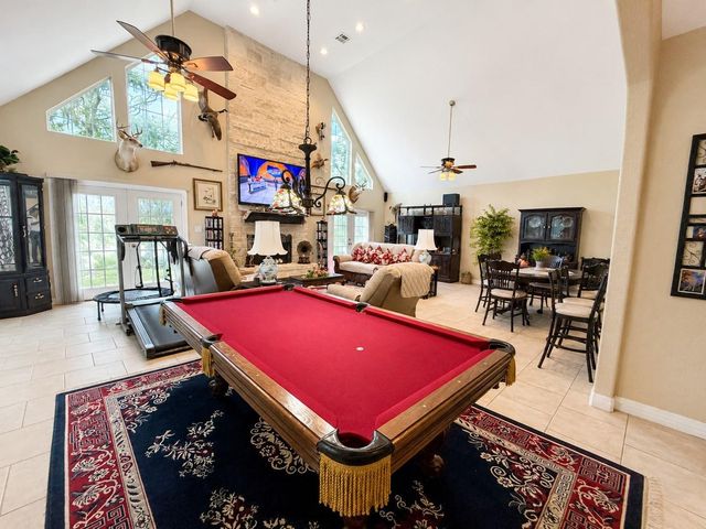 228 Fawn Trail, Lake Jackson, TX 77566