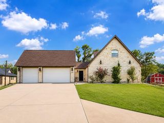 228 Fawn Trail, Lake Jackson, TX 77566