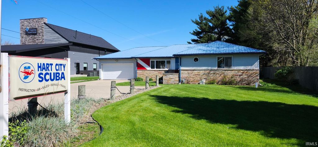 21807 State Road 120 Road, Elkhart, IN 46516