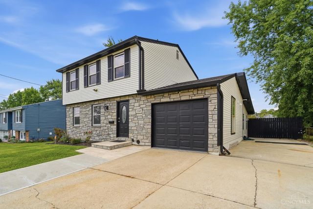 11349 Lincolnshire Drive, Forest Park, OH 45240