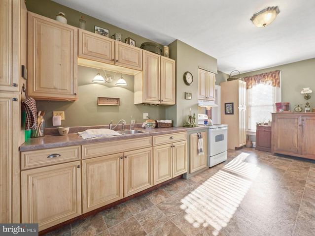 503 S POTOMAC STREET, Waynesboro, PA 17268