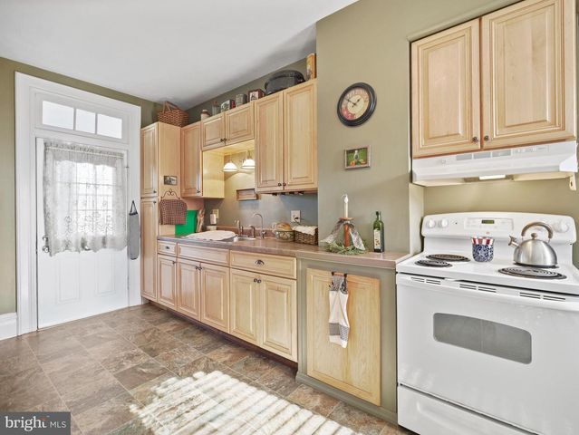 503 S POTOMAC STREET, Waynesboro, PA 17268