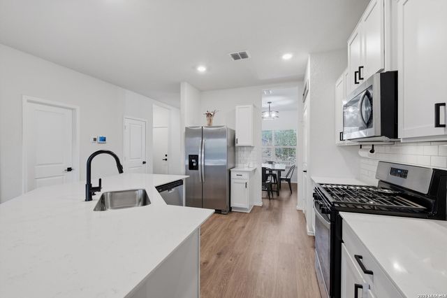3814 COPPER RIV, Bulverde, TX 78163