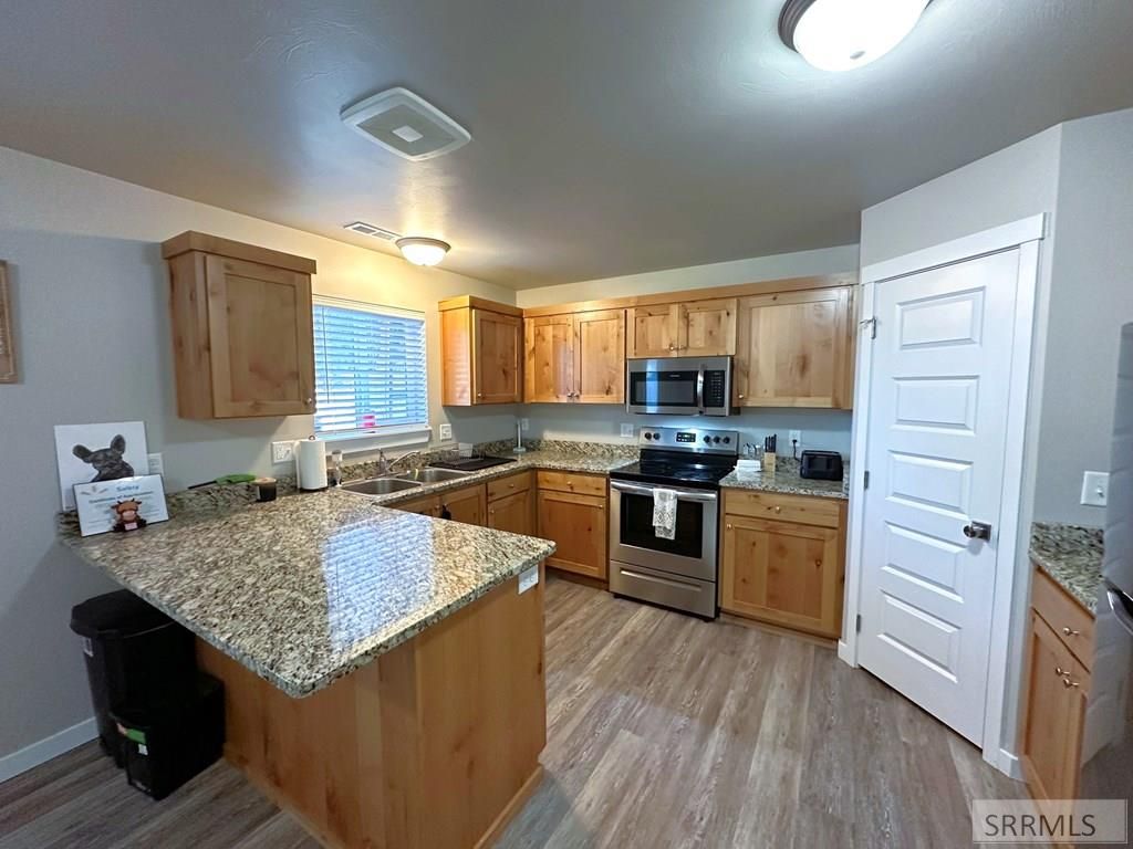 Image 12 of property listing at 2001 Lawrence Lane # 604, Blackfoot, ID 83221