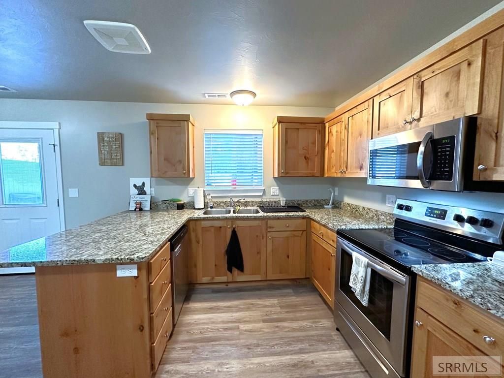 Image 13 of property listing at 2001 Lawrence Lane # 604, Blackfoot, ID 83221