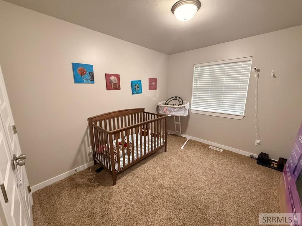 Image 35 of property listing at 2001 Lawrence Lane # 604, Blackfoot, ID 83221