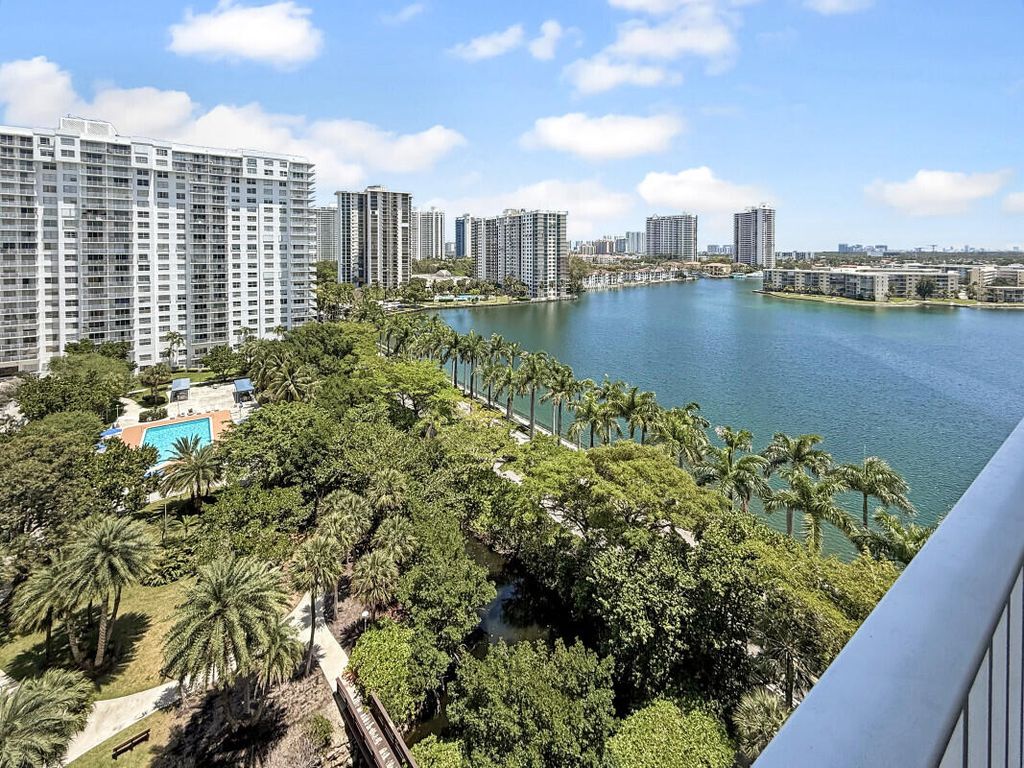 2801 NE 183rd Street 1212, Aventura, FL 33160