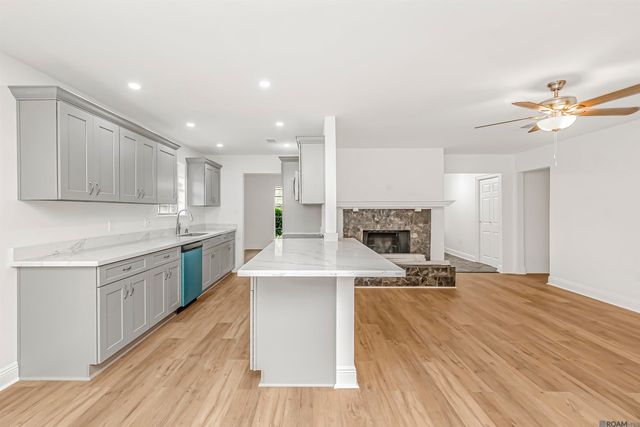 12356 Kingston Dr, Baton Rouge, LA 70807