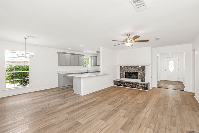 12356 Kingston Dr, Baton Rouge, LA 70807
