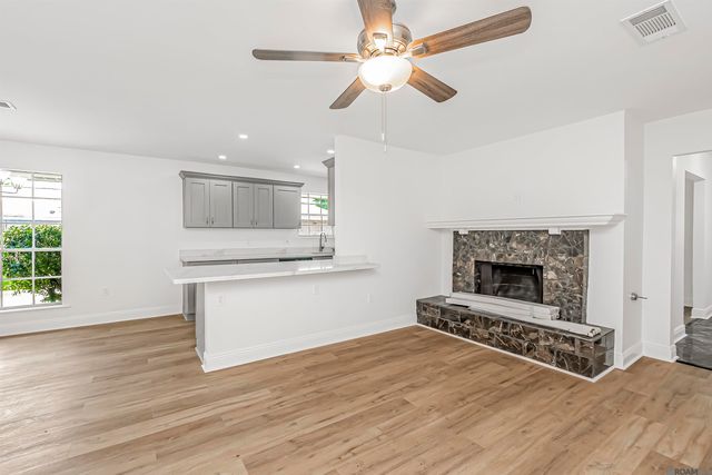 12356 Kingston Dr, Baton Rouge, LA 70807