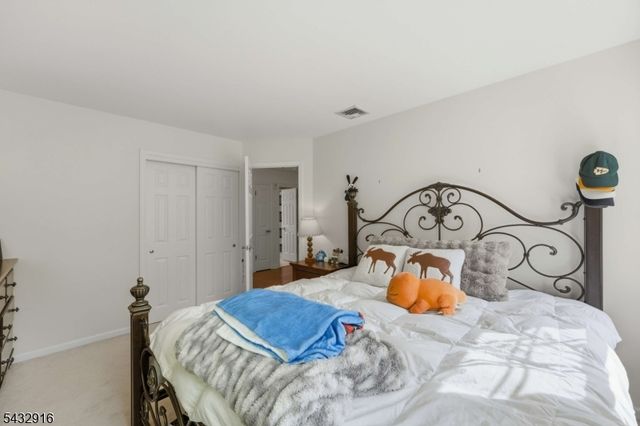 12 Homestead Farm Rd, Alexandria Twp., NJ 08848