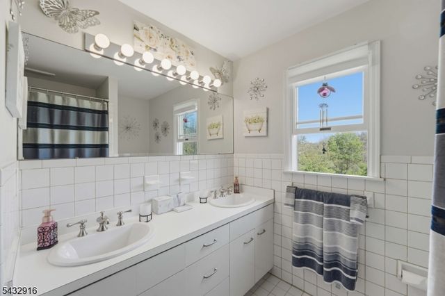 12 Homestead Farm Rd, Alexandria Twp., NJ 08848