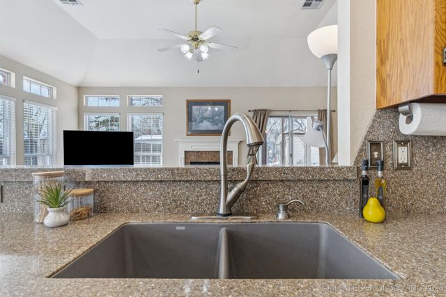 8108 S Juniper Avenue, Broken Arrow, OK 74011