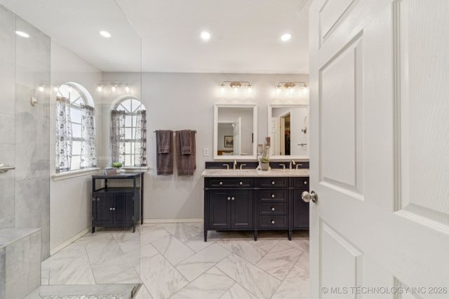 8108 S Juniper Avenue, Broken Arrow, OK 74011