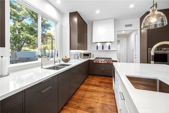 25527 Hamilton Court, Calabasas, CA 91302