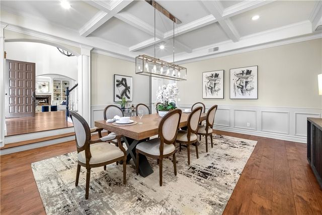 25527 Hamilton Court, Calabasas, CA 91302