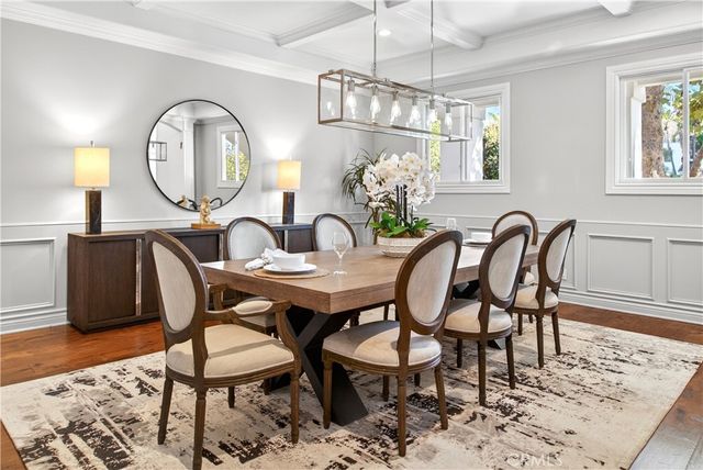 25527 Hamilton Court, Calabasas, CA 91302