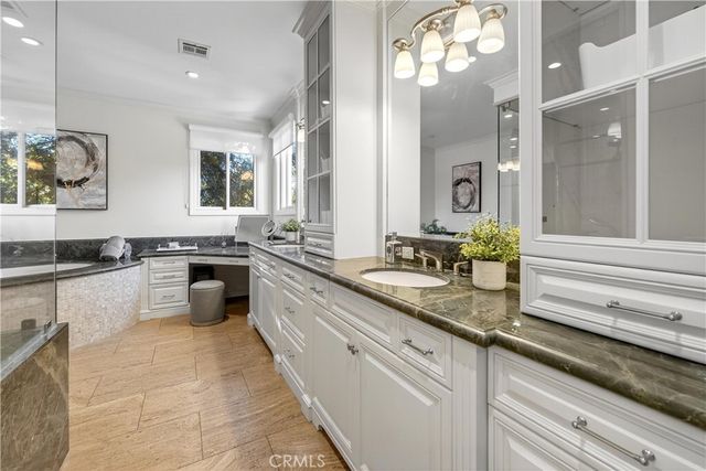 25527 Hamilton Court, Calabasas, CA 91302