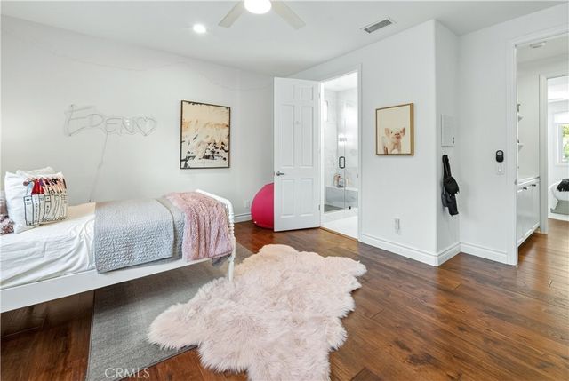 25527 Hamilton Court, Calabasas, CA 91302