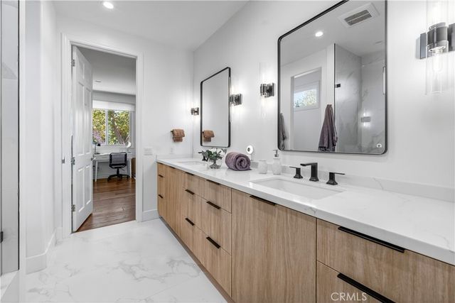 25527 Hamilton Court, Calabasas, CA 91302