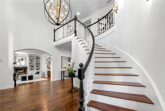 25527 Hamilton Court, Calabasas, CA 91302