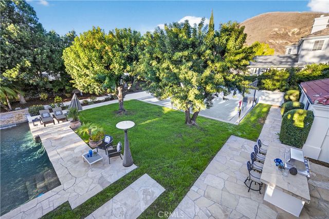25527 Hamilton Court, Calabasas, CA 91302