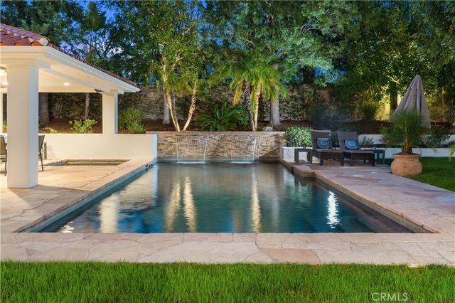 25527 Hamilton Court, Calabasas, CA 91302