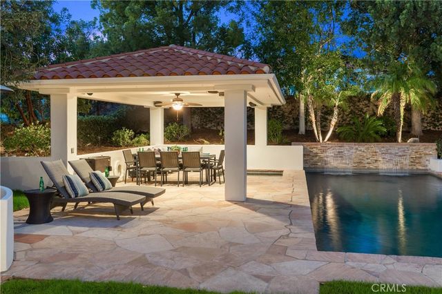 25527 Hamilton Court, Calabasas, CA 91302