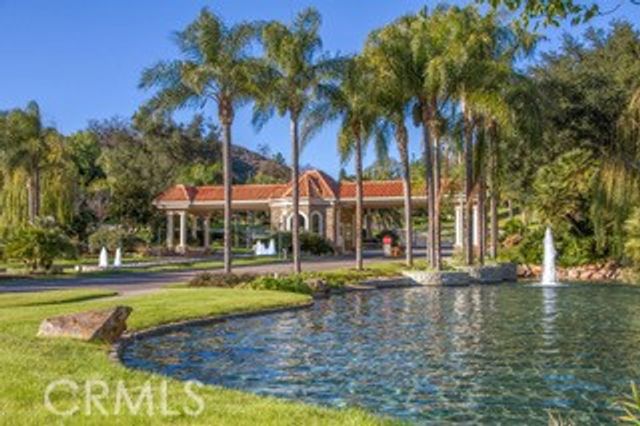 25527 Hamilton Court, Calabasas, CA 91302