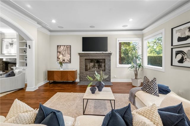 25527 Hamilton Court, Calabasas, CA 91302