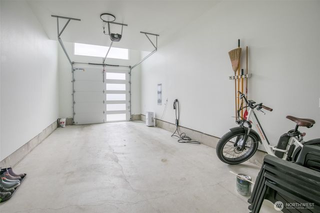 787 Ocean Shores Boulevard SW, Ocean Shores, WA 98569