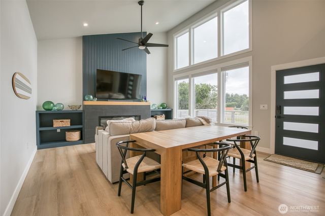 787 Ocean Shores Boulevard SW, Ocean Shores, WA 98569